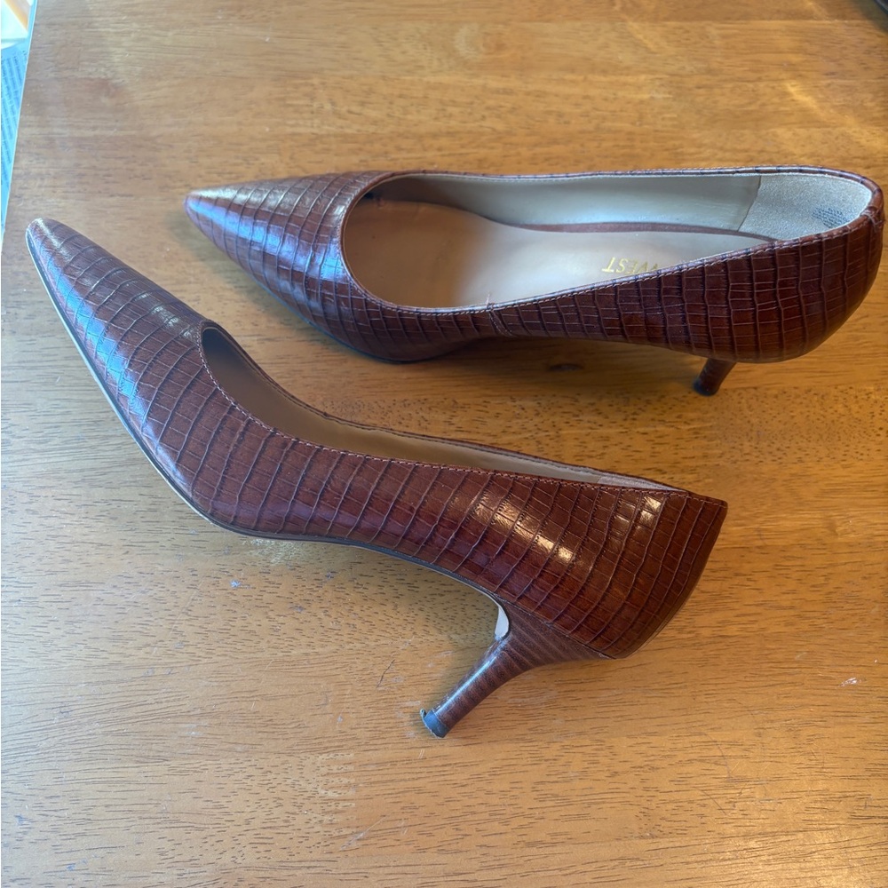 Nine West Brown Croc-Pattern Heels